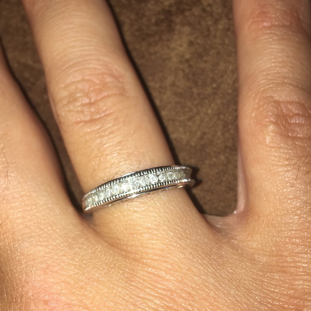Macy’s 10K White Gold 1/5 TW Diamond Love Ring